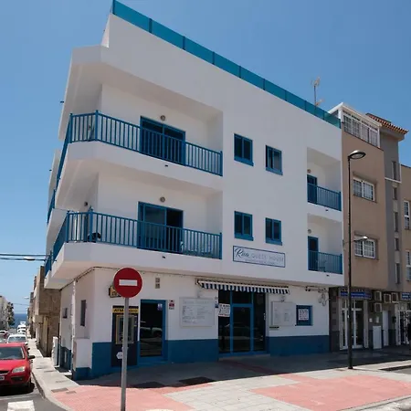 A.riva Apartament. Los Abrigos
